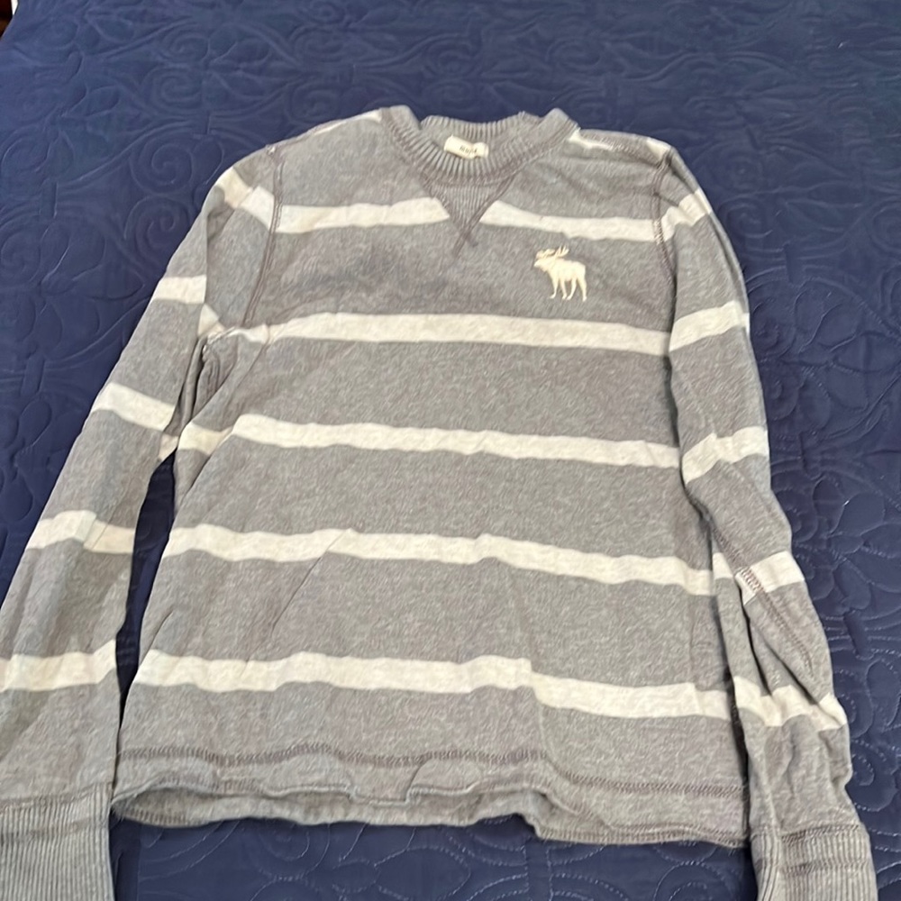 Abercrombie kids long sleeve shirt very soft . Size small